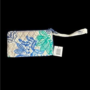 New With Tag Vera Bradley Santiago Wristlet with RFID Protection